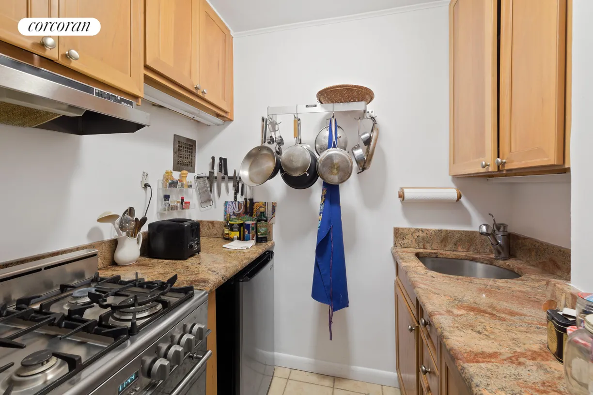 New York City Real Estate | View 61 Jane Street, 4P | room 2