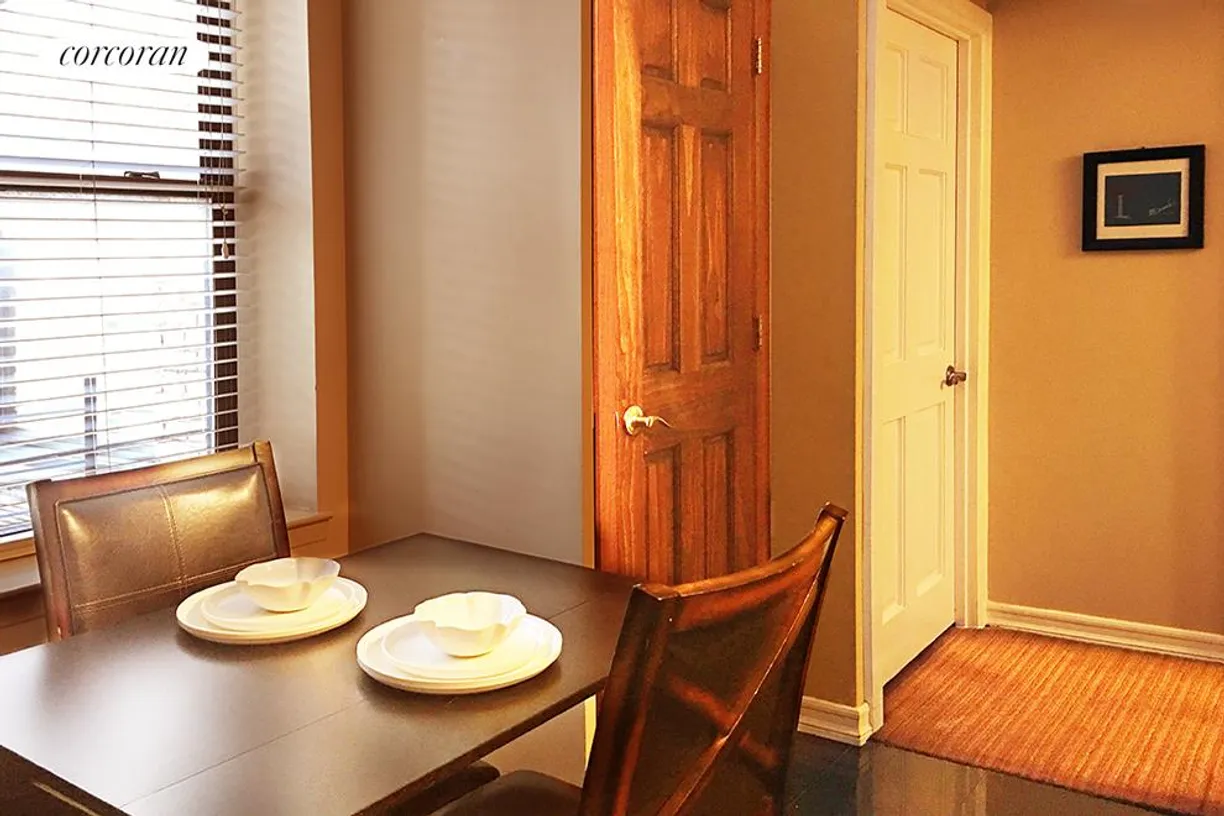 New York City Real Estate | View 150 West 51st Street, 1609 | Dining Area
