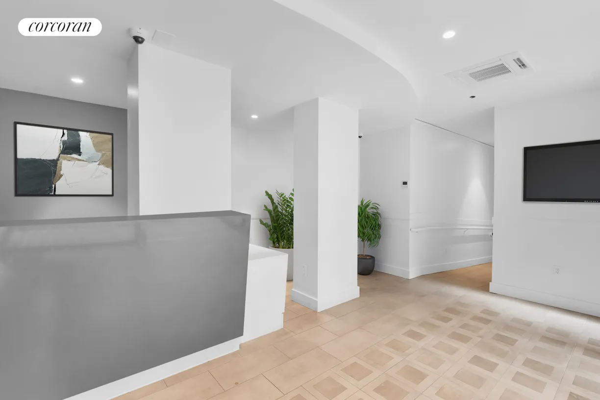 New York City Real Estate | View 275 Park Avenue, 2K | room 11 | View 12