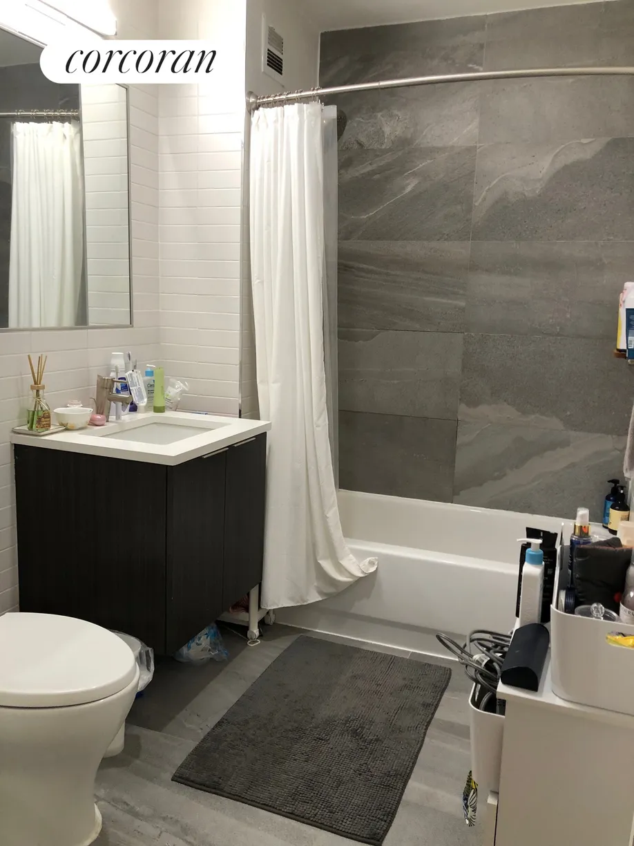 New York City Real Estate | View 275 Park Avenue, 2K | room 3 | View 4