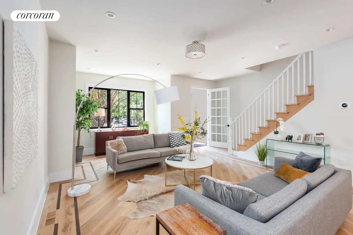 New York City Real Estate | View 61 Reeve Place | room 1