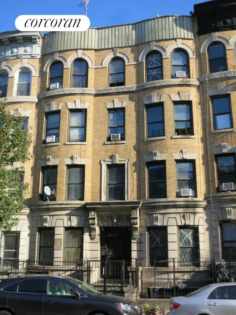 New York City Real Estate | View 595 Franklin Avenue, 3R | 4 Beds, 1 Bath