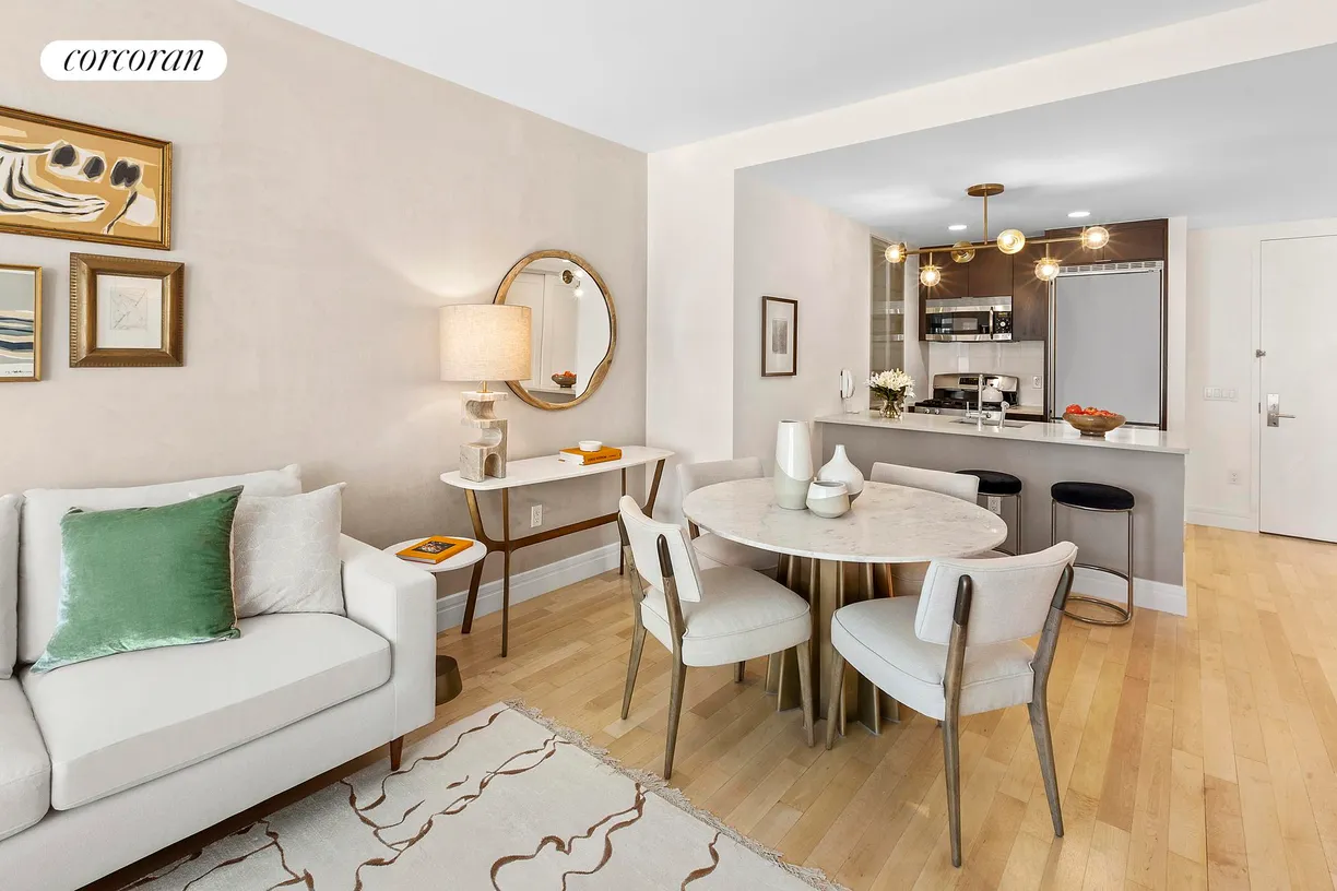 New York City Real Estate | View 212 West 72nd Street, 11G | room 2