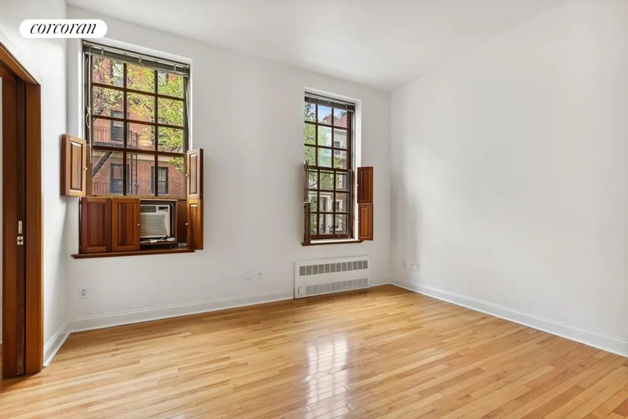 New York City Real Estate | View 161 Columbia Heights, 3F | Living Room