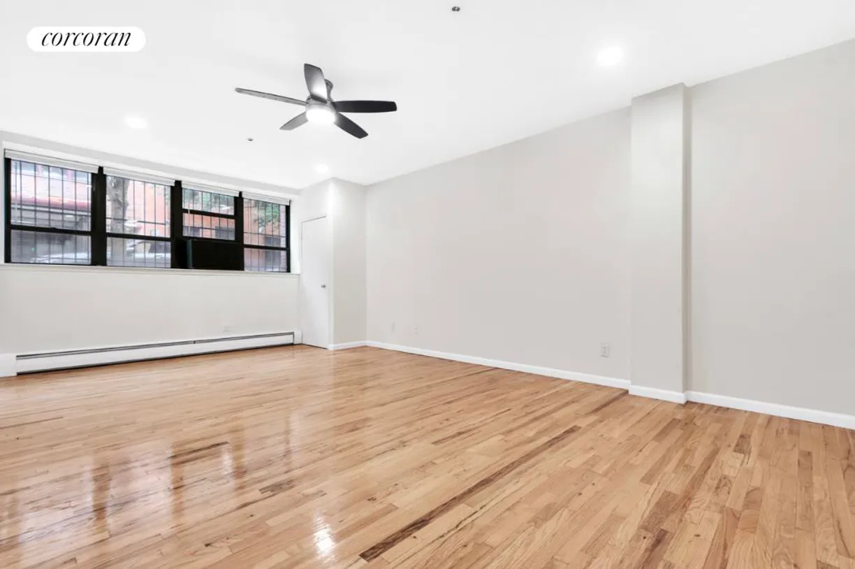 New York City Real Estate | View 372 Dekalb Avenue, 1B | 2 Beds, 1 Bath