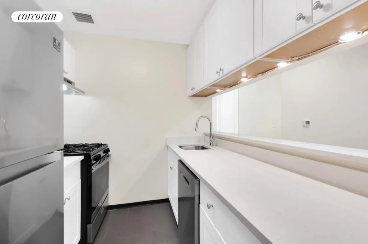 New York City Real Estate | View 372 Dekalb Avenue, 1B | Kitchen