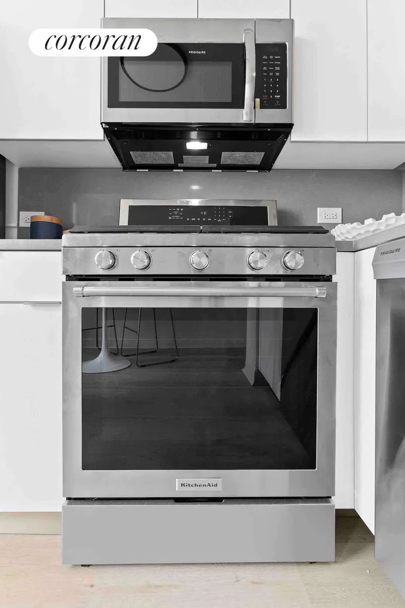 New York City Real Estate | View 510 Main Street, 478 | room 2