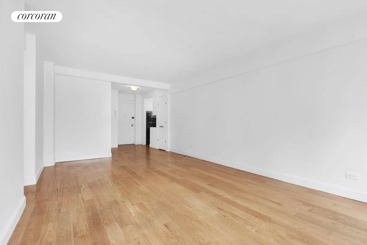 New York City Real Estate | View 333 East 46th Street, 9K | room 1