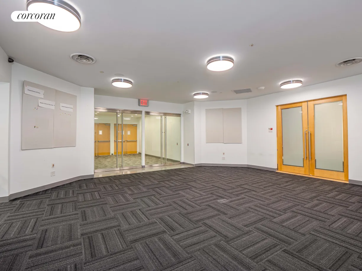 New York City Real Estate | View 233 Broadway, OFFICE | room 33 | View 34