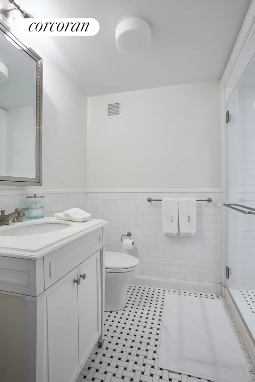 New York City Real Estate | View 530 Park Avenue, 15B | room 11 | View 12