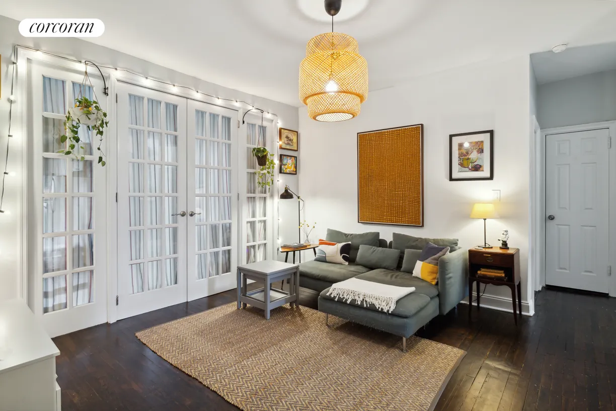 New York City Real Estate | View 59-11 Queens Boulevard, 4O | 2 Beds, 1 Bath