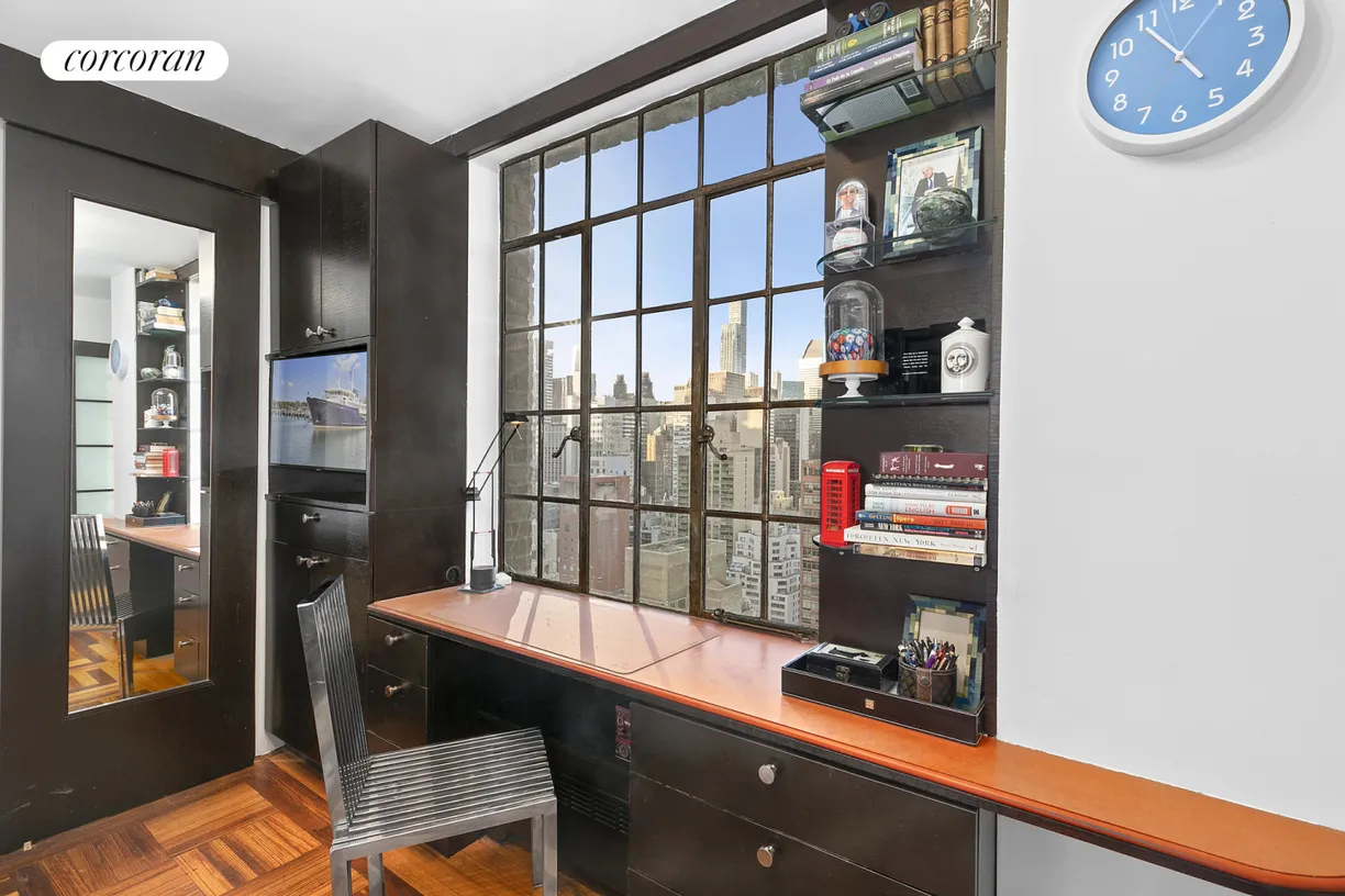 New York City Real Estate | View 320 East 42Nd Street, PH3206 | room 2