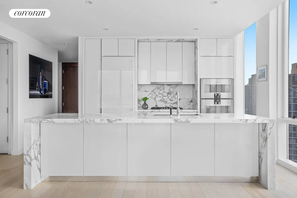 New York City Real Estate | View 10 Riverside Boulevard, 28E | room 2