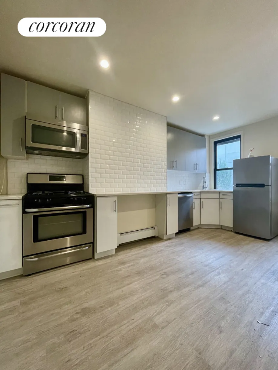 New York City Real Estate | View 381A Graham Avenue, 2FL | 2 Beds, 1 Bath