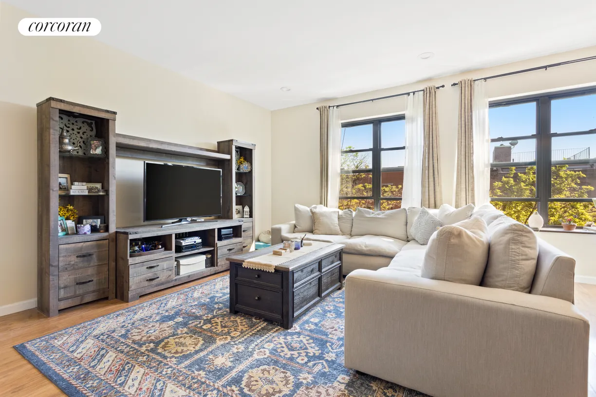 New York City Real Estate | View 649 Warren Street, 3A | 2 Beds, 2 Baths