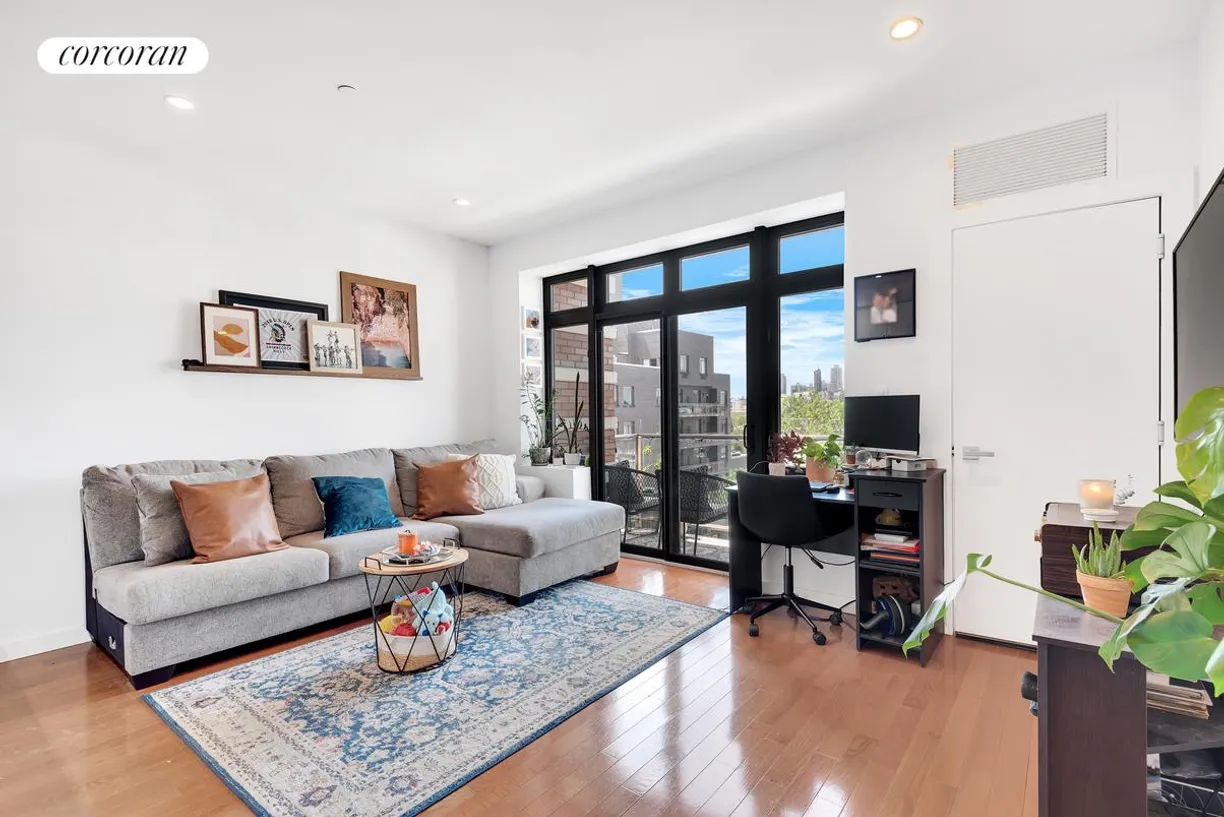 New York City Real Estate | View 30-25 21st Street, 4D | room 2