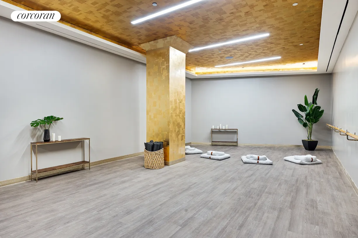 New York City Real Estate | View 100 Barclay Street, 17B | room 25 | View 26