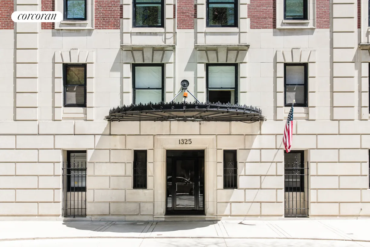 Other US Real Estate | View 1325 North Astor Street, 13 | room 1