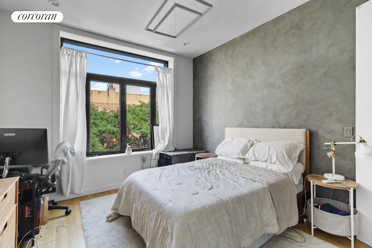 New York City Real Estate | View 244 Franklin Avenue, 3A | room 2