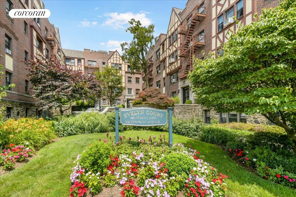Other US Real Estate | View 604 Tompkins Avenue, C16 | 2 Beds, 1 Bath