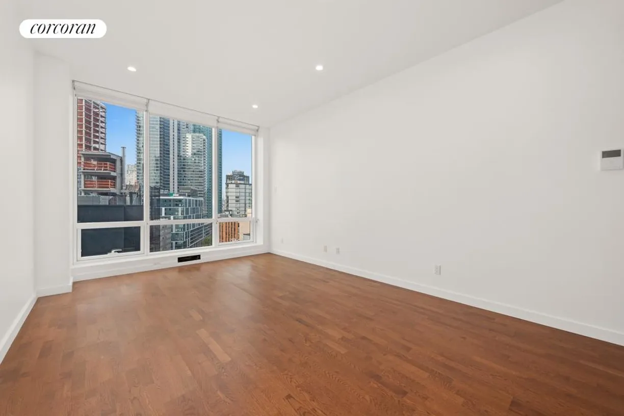 New York City Real Estate | View 27-17 42nd Road, 11C | room 2