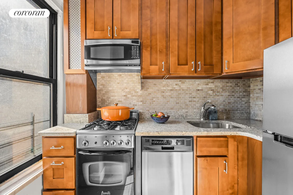 New York City Real Estate | View 319 East 50th Street, 8F | room 2