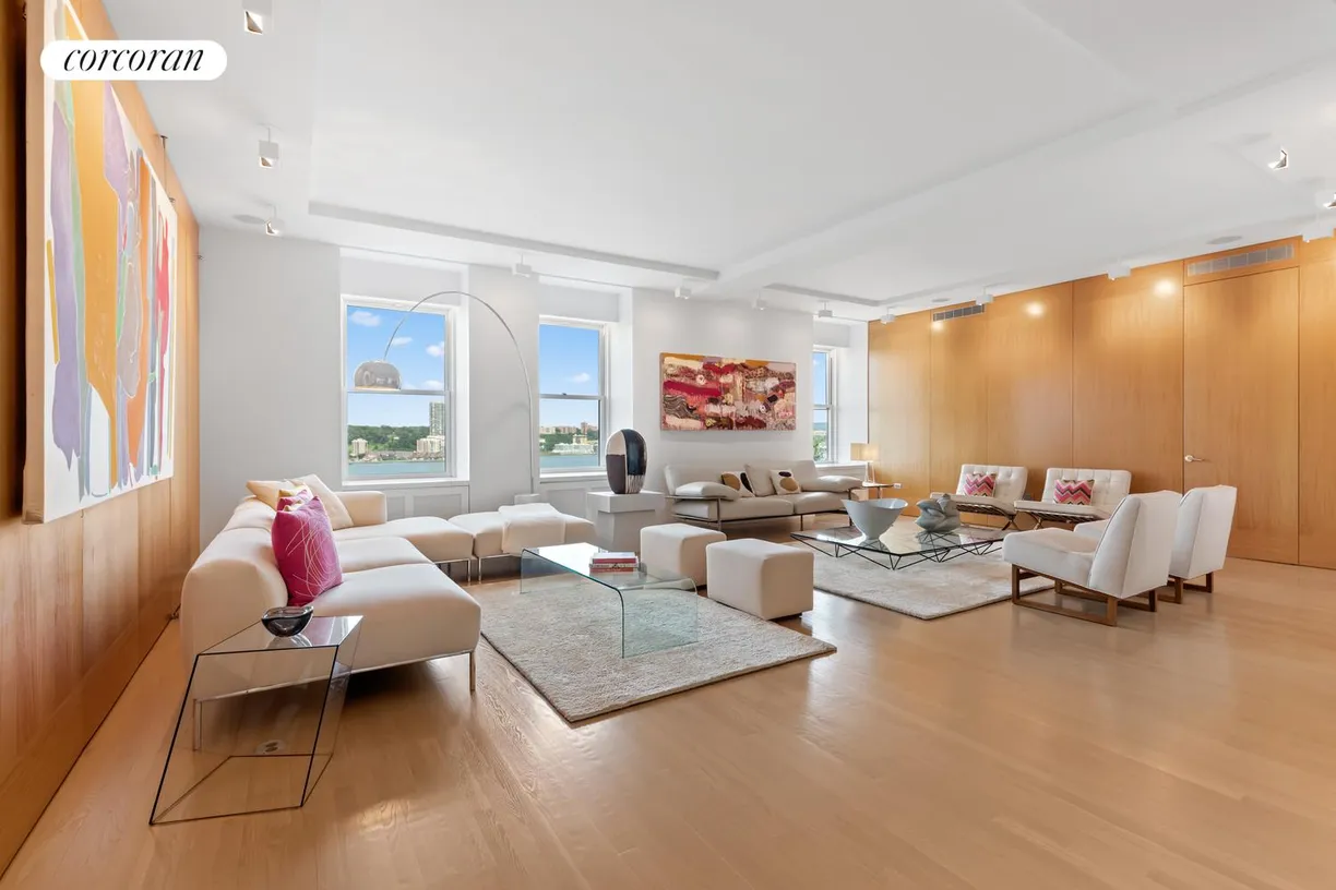 New York City Real Estate | View 137 Riverside Drive, 7D | 5 Beds, 3 Baths