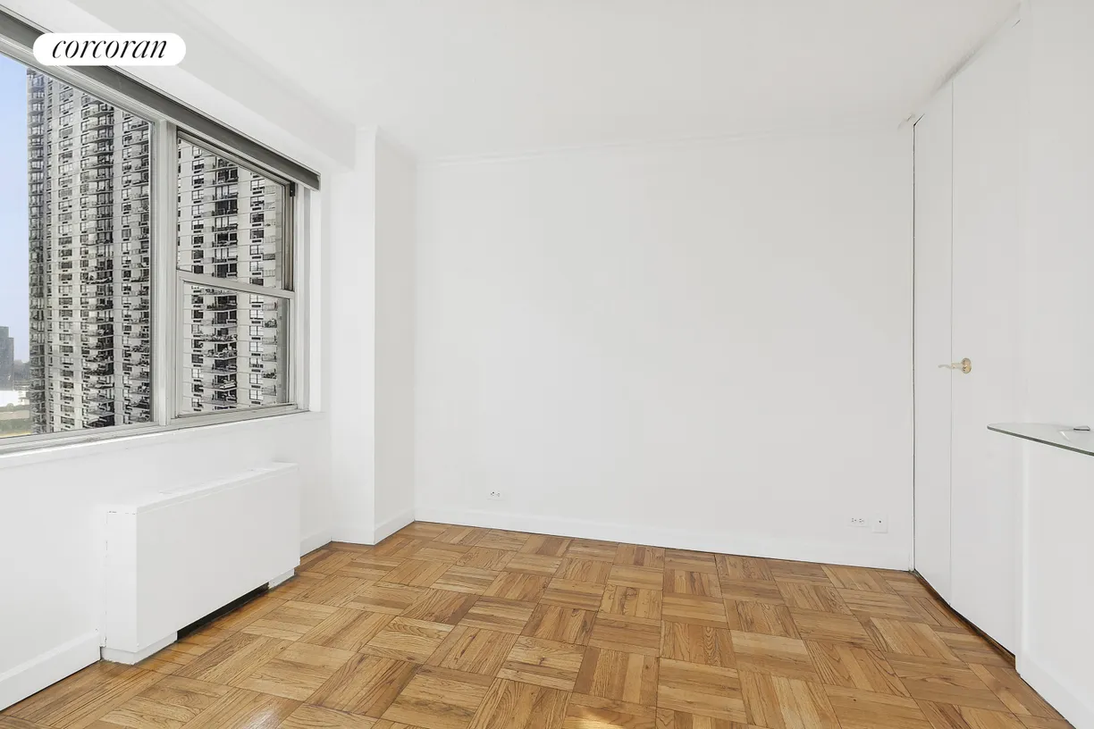 New York City Real Estate | View 300 East 40th Street, 17E | room 2