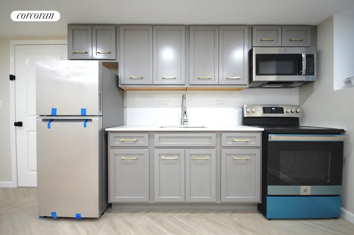 New York City Real Estate | View 293 East 51st Street | 1 Bed, 1 Bath