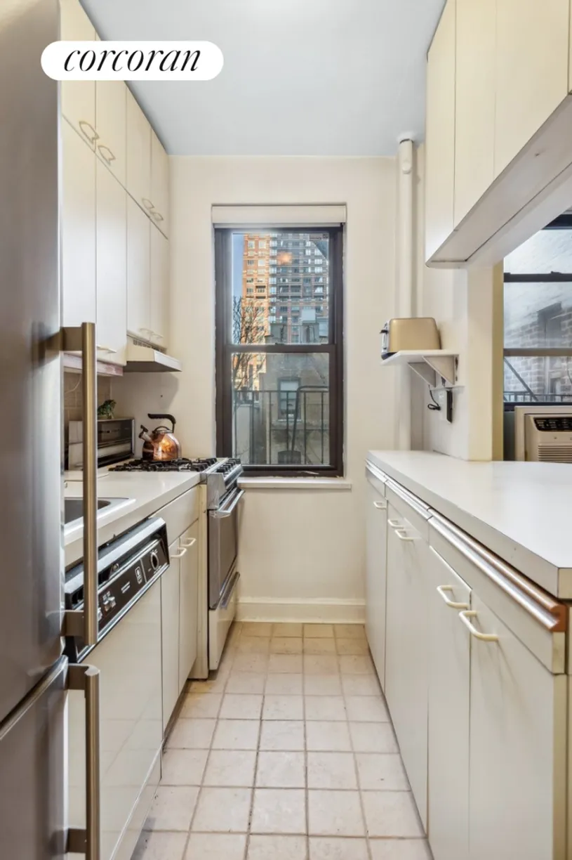 New York City Real Estate | View 349 East 49th Street, 6A | Kitchen