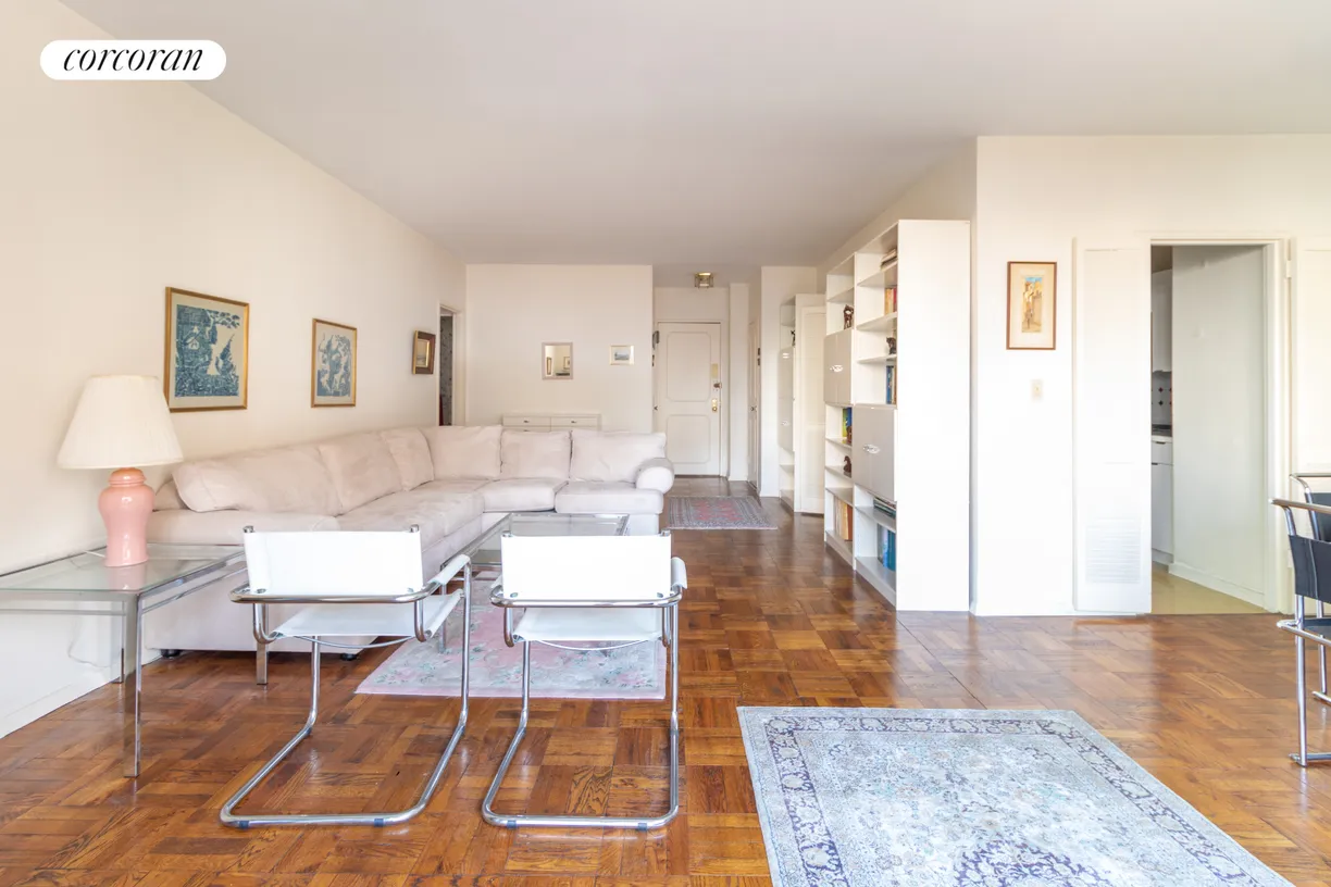 New York City Real Estate | View 300 East 74th Street, 6E | room 1