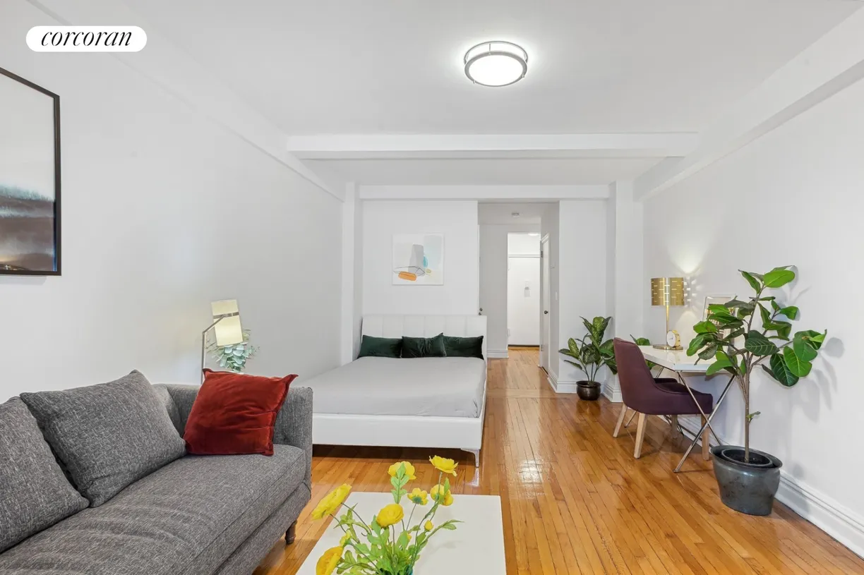 New York City Real Estate | View 101 Lafayette Avenue, 3M | Hardwood floors throughtout!