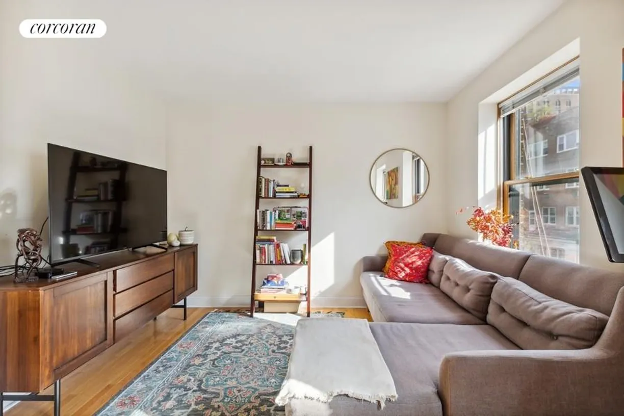 New York City Real Estate | View 161 Columbia Heights, 4R | 1 Bed, 1 Bath