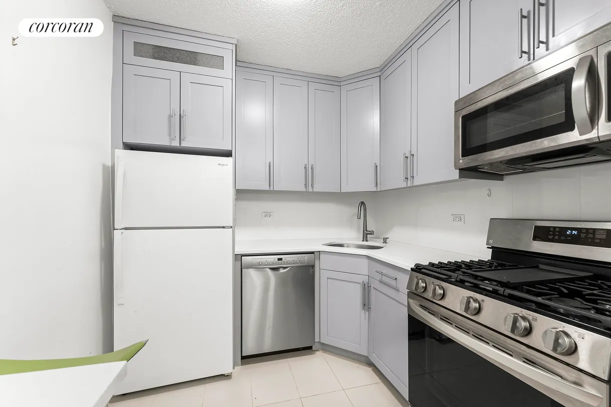 New York City Real Estate | View 300 East 40th Street, 21G | Kitchen