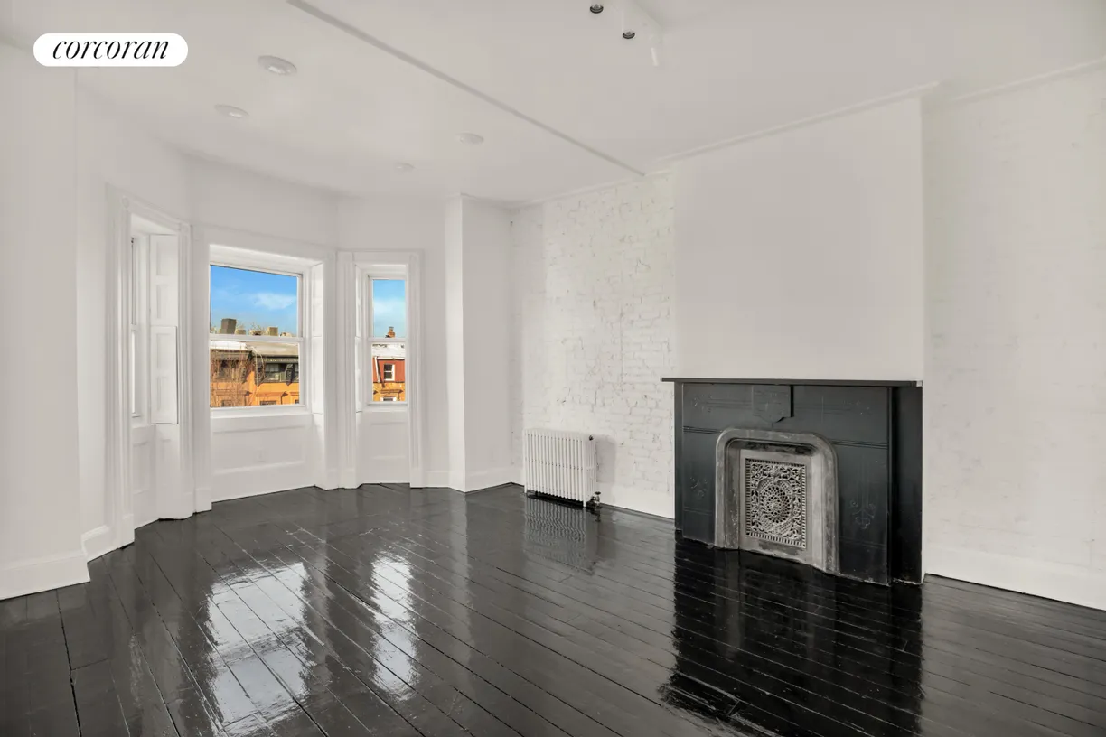 New York City Real Estate | View 480 Putnam Avenue | room 2