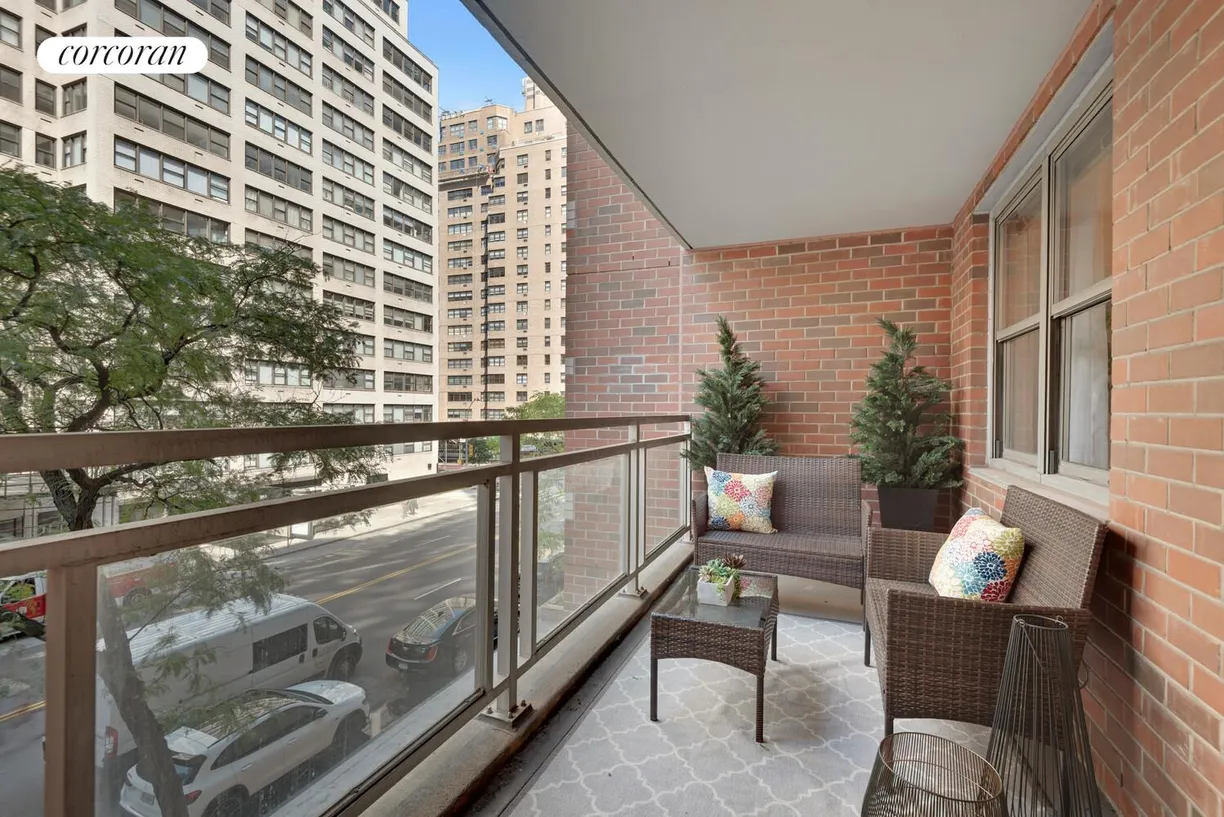 New York City Real Estate | View 360 East 72nd Street, A307 | room 1