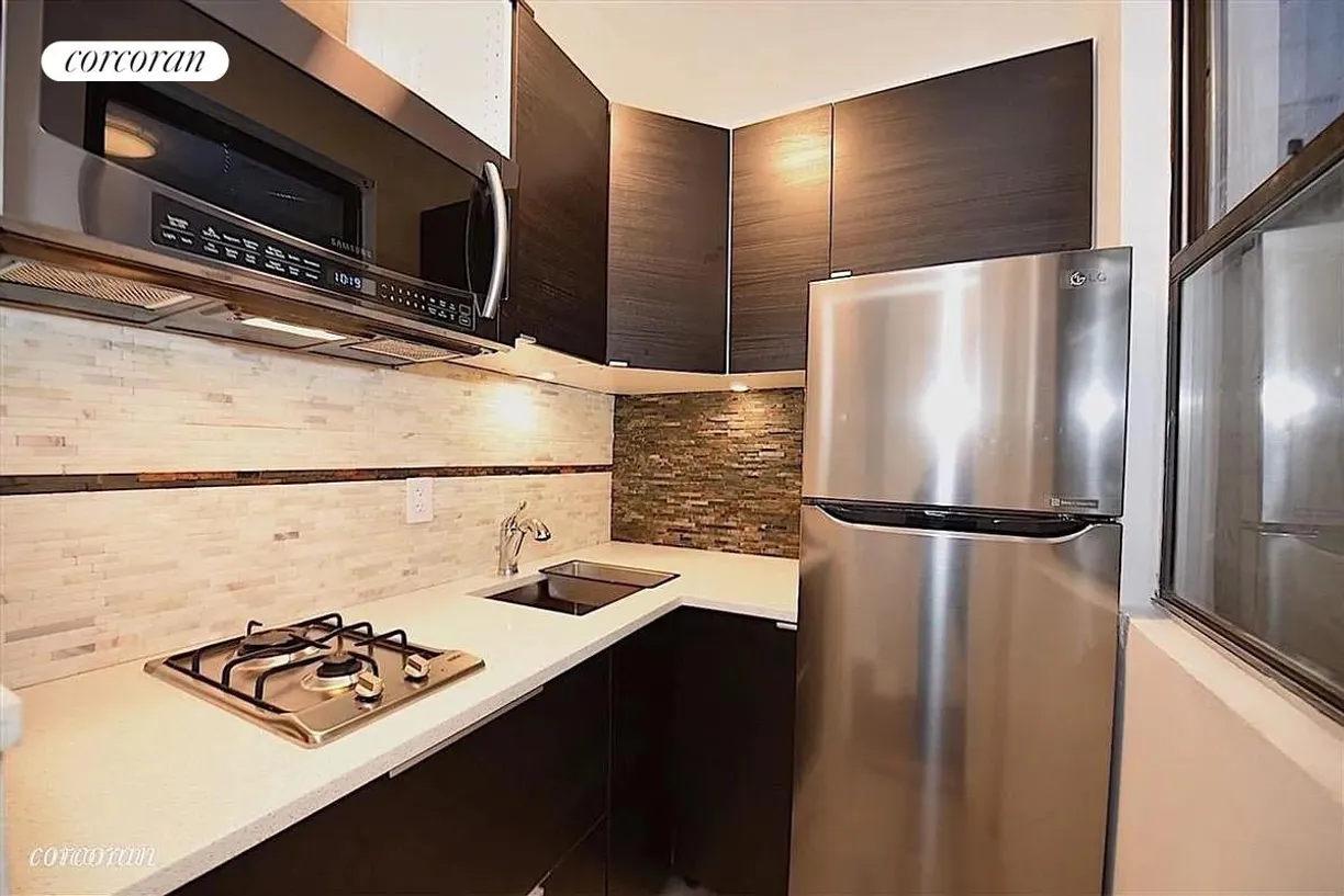 New York City Real Estate | View 301 East 95th Street, 4B | room 1