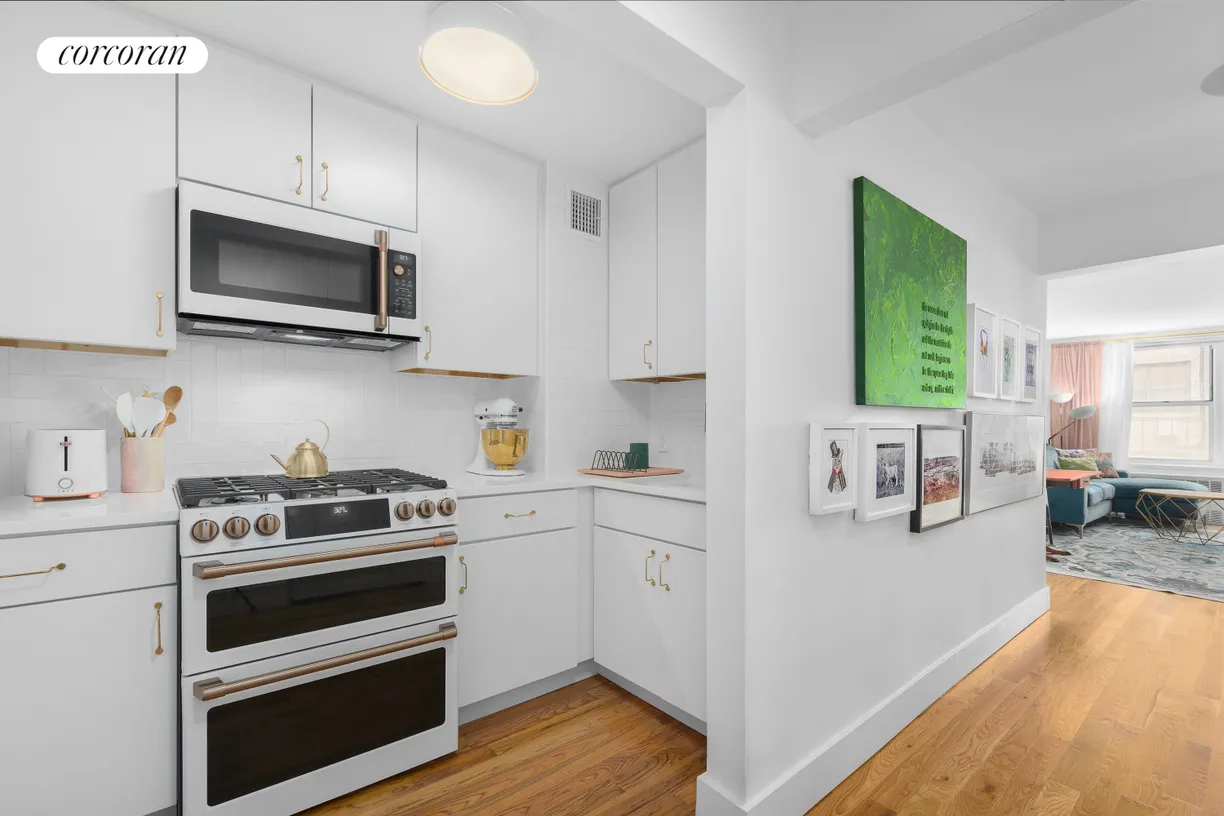New York City Real Estate | View 399 Ocean Parkway, 2D | room 2