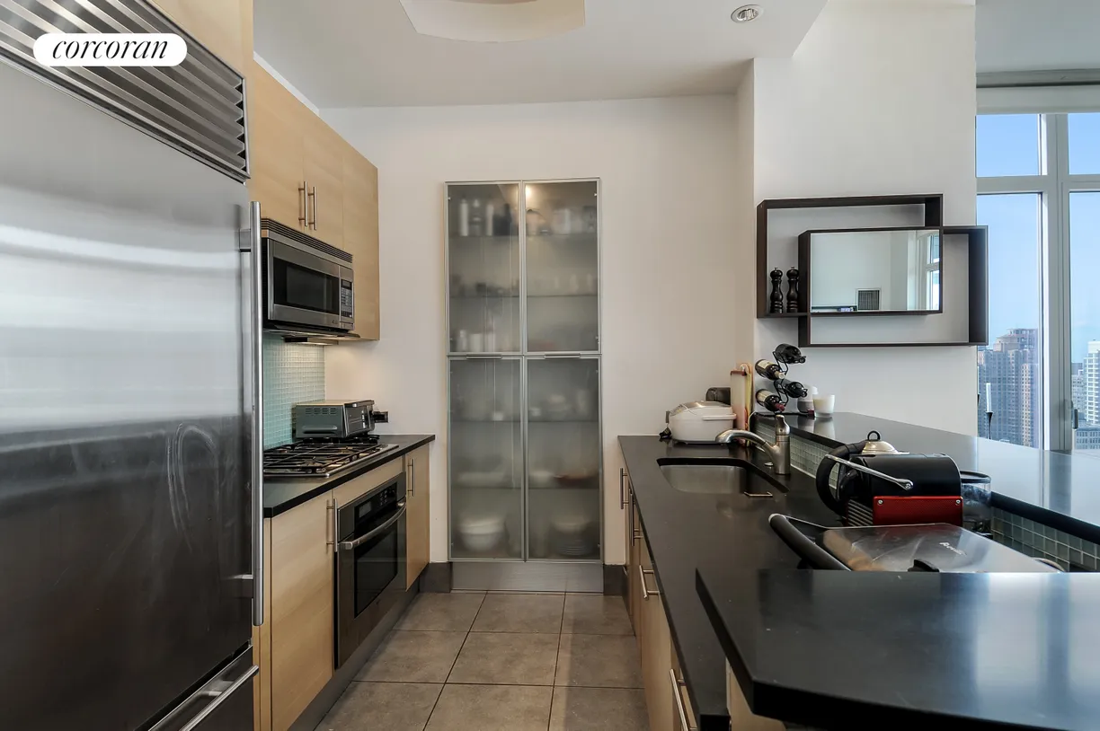 New York City Real Estate | View 325 Fifth Avenue, 36F | room 1