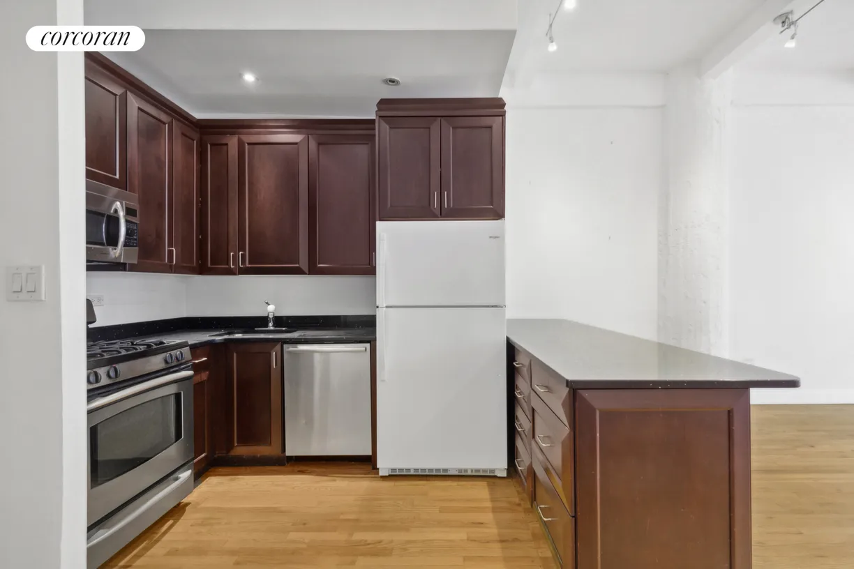 New York City Real Estate | View 250 Mercer Street, B708 | room 1