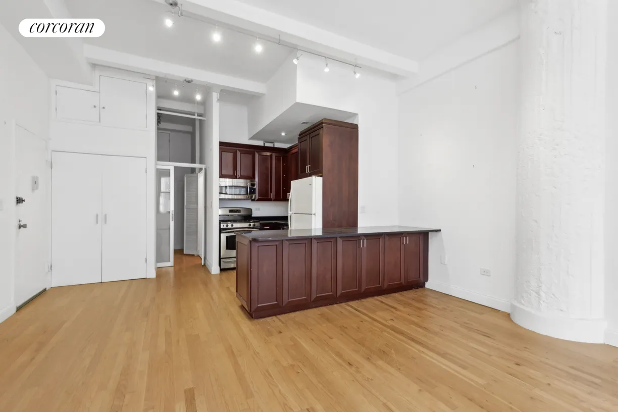 New York City Real Estate | View 250 Mercer Street, B708 | room 2