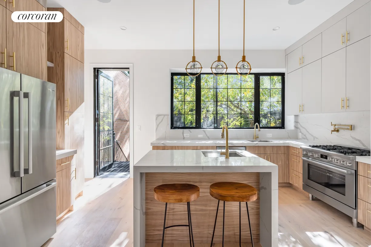 New York City Real Estate | View 950A Greene Avenue | room 1