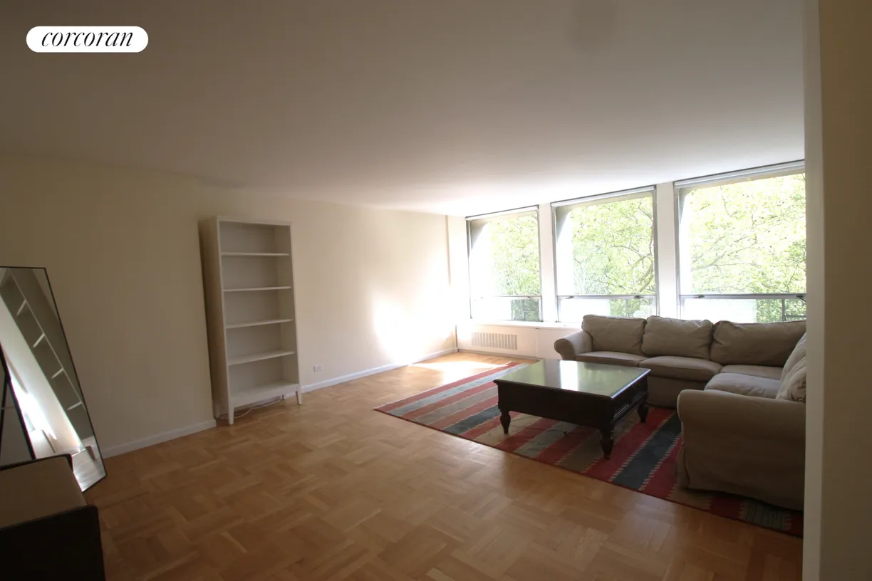 New York City Real Estate | View 300 East 33rd Street, 4A | 1 Bed, 1 Bath