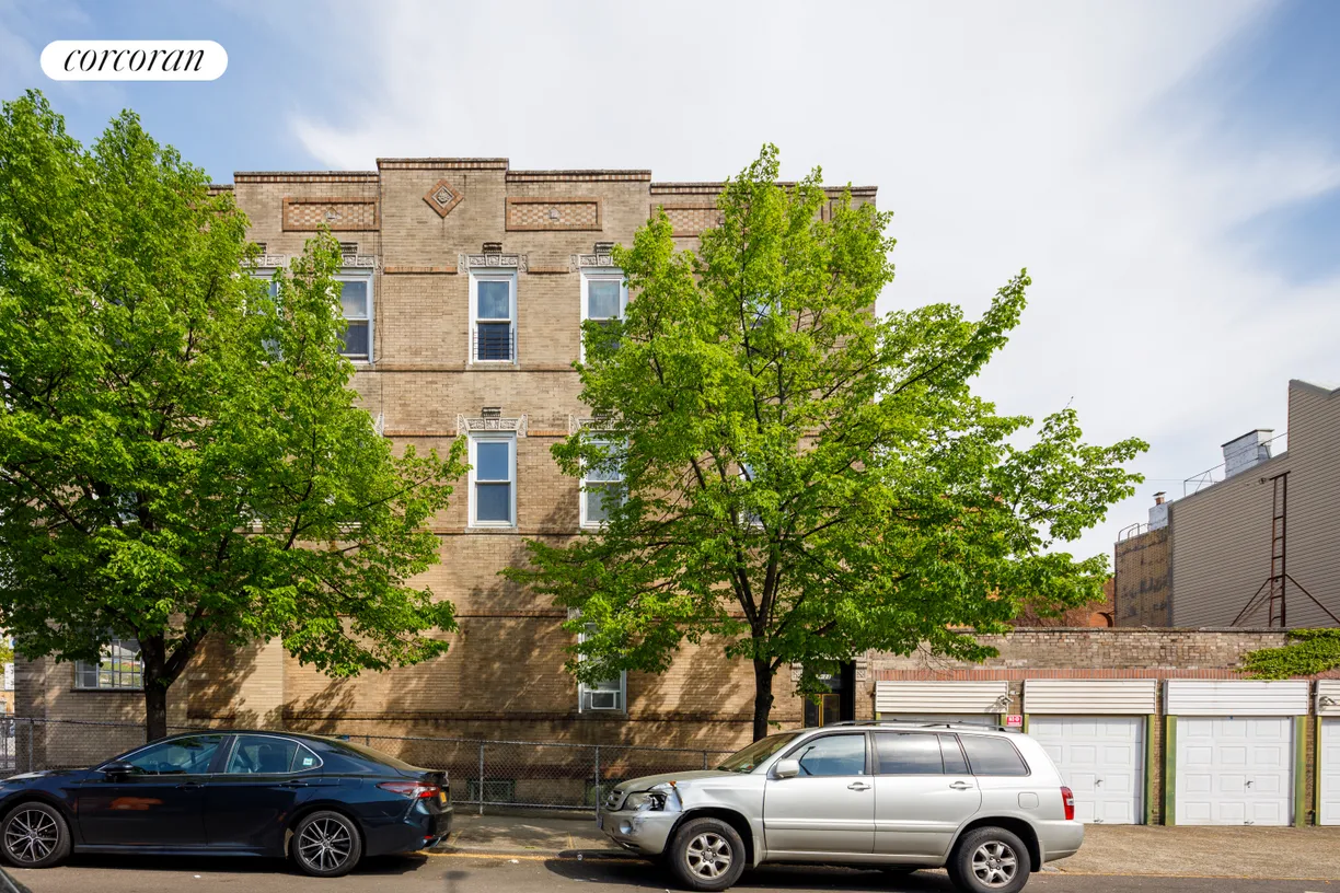 New York City Real Estate | View 31-11 43rd Street | room 2