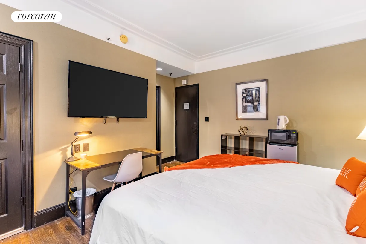 New York City Real Estate | View 12 West 44th Street, 1111 | Bedroom