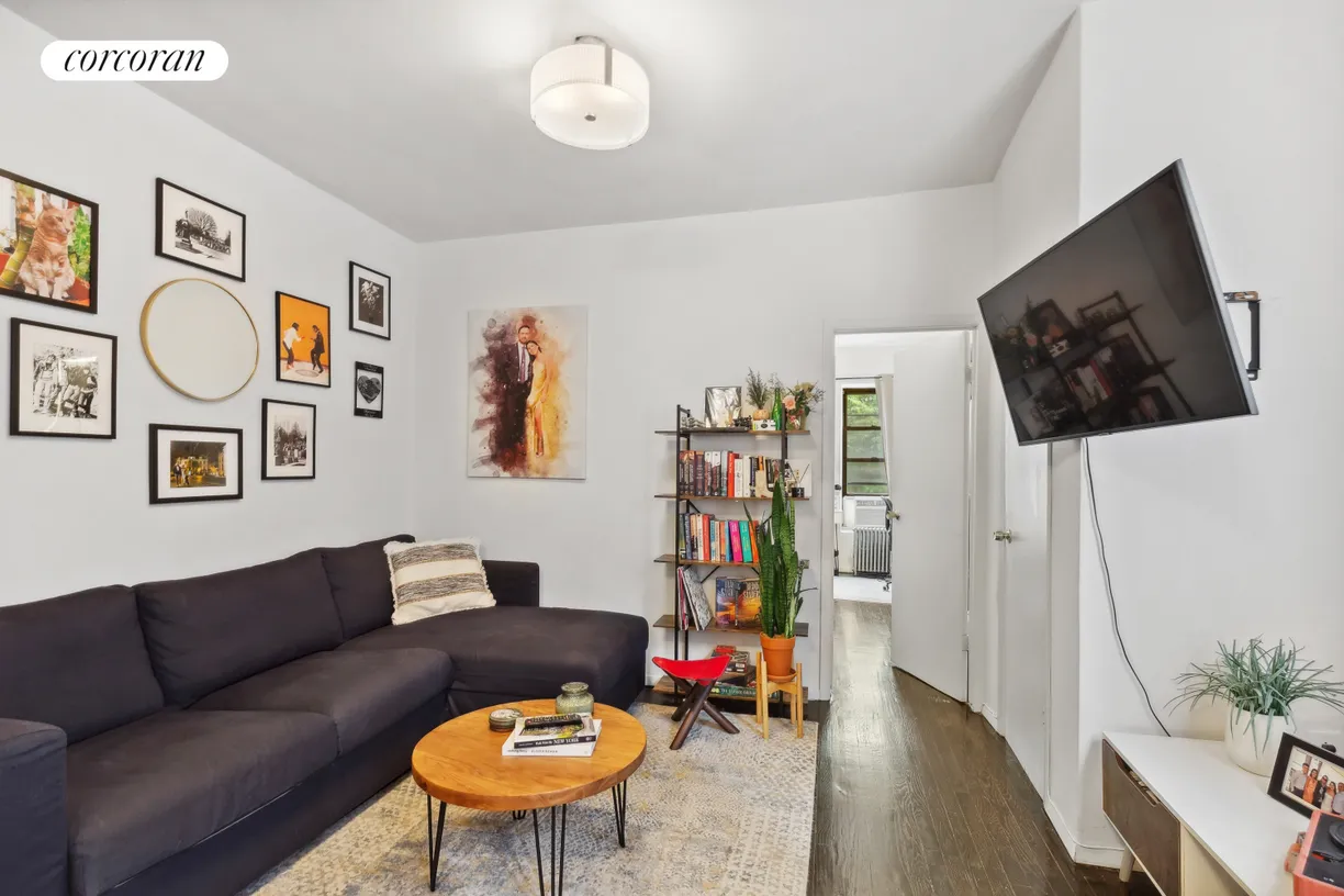 New York City Real Estate | View 403 East 77th Street, 6 | 1 Bed, 1 Bath