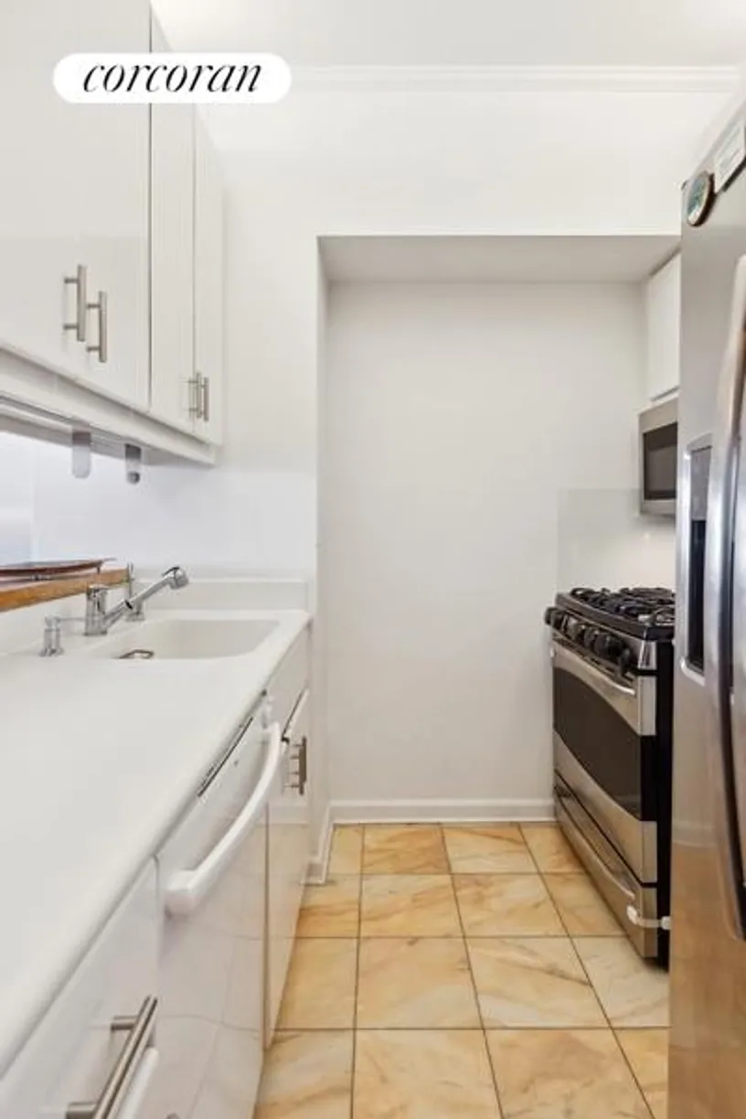 New York City Real Estate | View 530 East 76th Street, 14J | room 1
