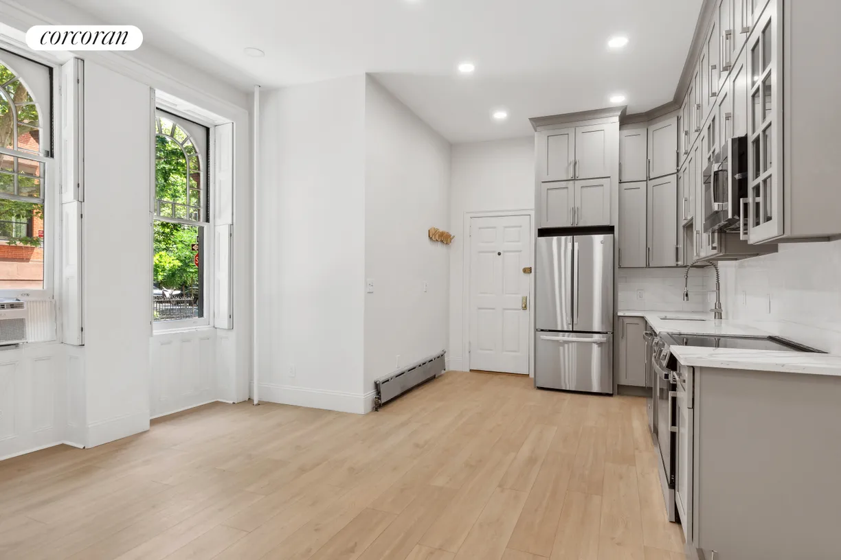 New York City Real Estate | View 25 Pierrepont Street, 1 | 2 Beds, 2 Baths