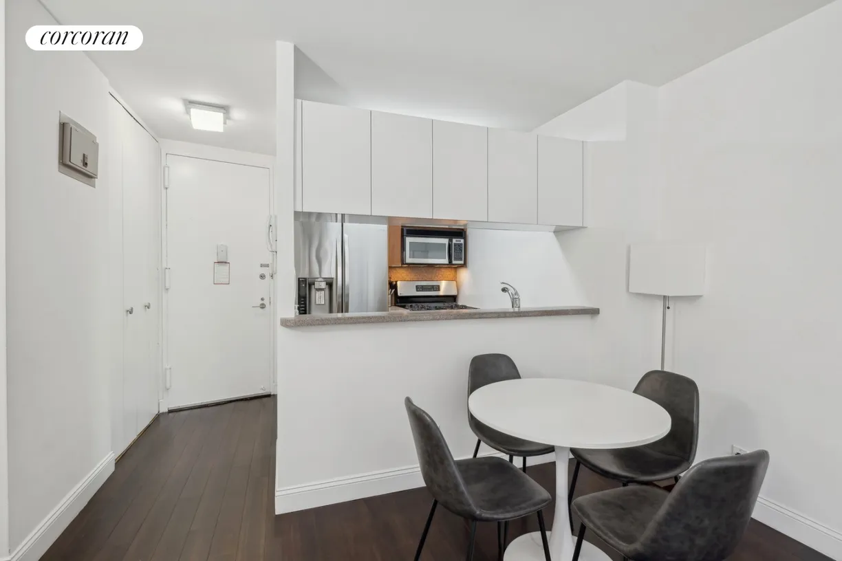 New York City Real Estate | View 5 East 22nd Street, 9F | room 2