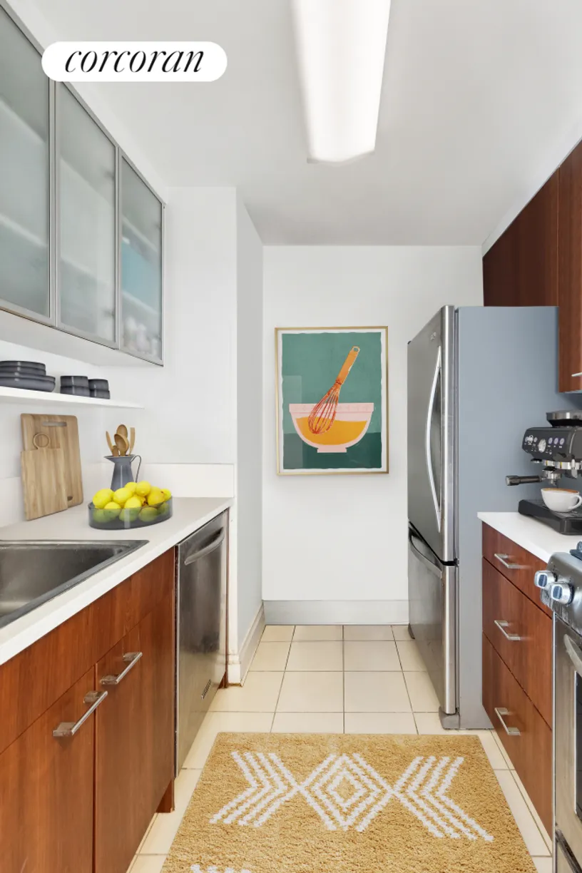 New York City Real Estate | View 217 East 96th Street, 27C | Full Bathroom